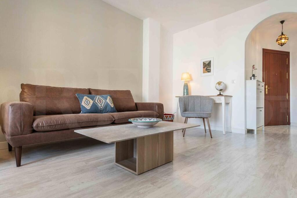 Appartement Spacious & Authentic By Rems *